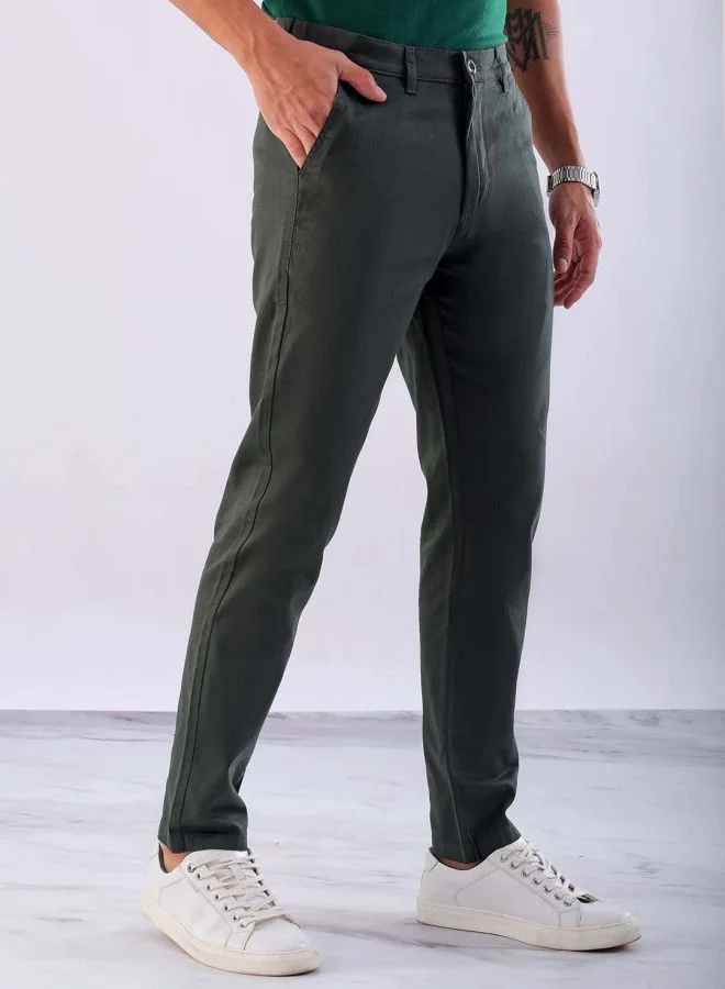 HARDSODA Men Slim Fit Solid Mid-Rise Chinos