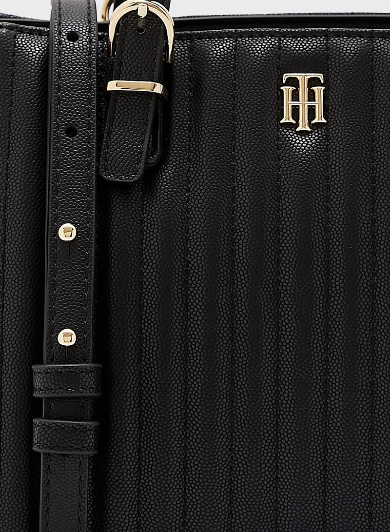 TOMMY HILFIGER Timeless Small Quilted Tote