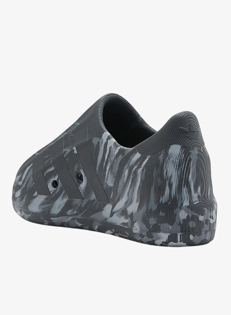 اديداس اوريجينالز أديداس أديفوم سوبرستار