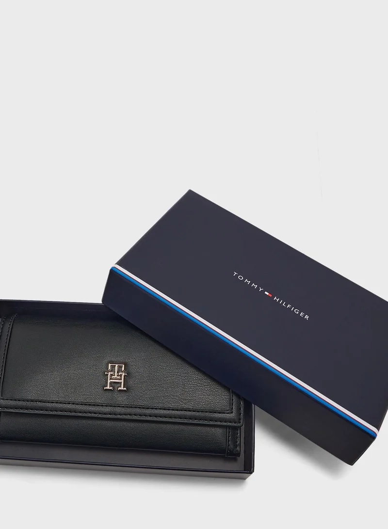 TOMMY HILFIGER Flap City Compact Wallet