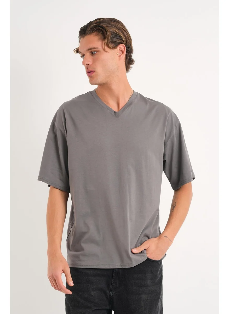 الكسندر جاردي Alexandergard V Neck Oversize T-Shirt (E24-742A)