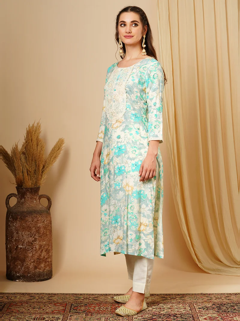 globus Globus Women Green Floral Printed Sequinned Straight Kurta