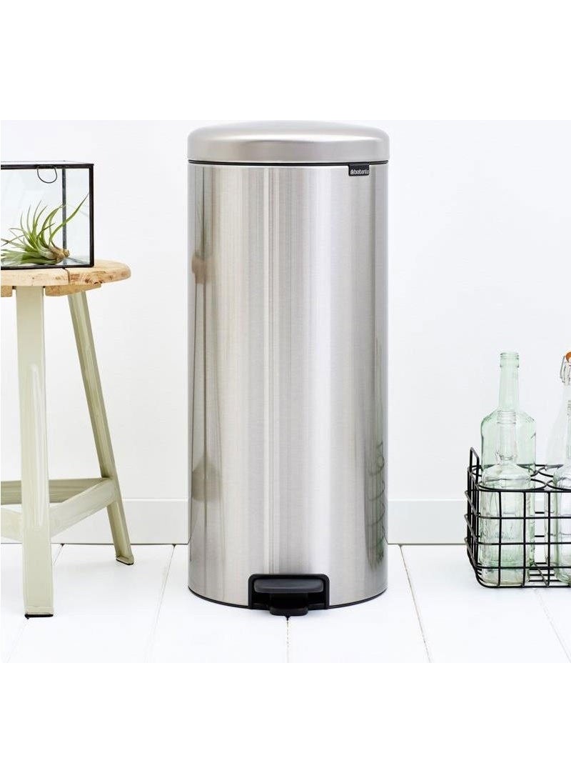 brabantia Bra 111822 Pedal Trash Can 30LT  - Image 2