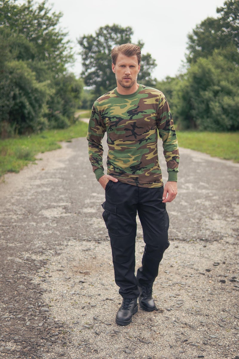 Rothco Long Sleeve Digital Camo T-Shirt - Comfortable, Durable, and Long-Lasting (US, Alpha, X-Large, Regular, Regular, Desert Digital Camo) - Image 2