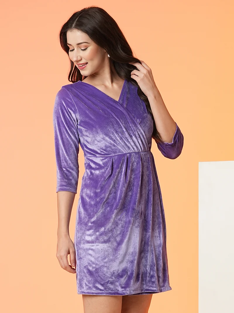 جلو باص فستان سهرة نسائي ضيق من جلوبس