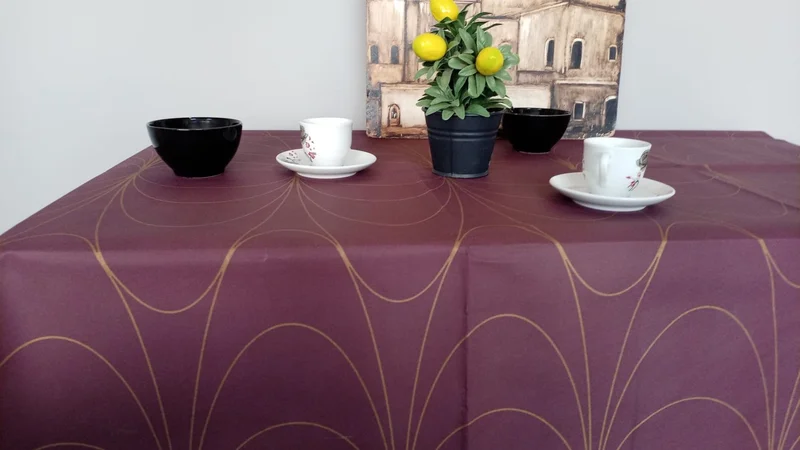 Medpride Disposable Tablecloth 100 Cm X 140 Cm Rectangular