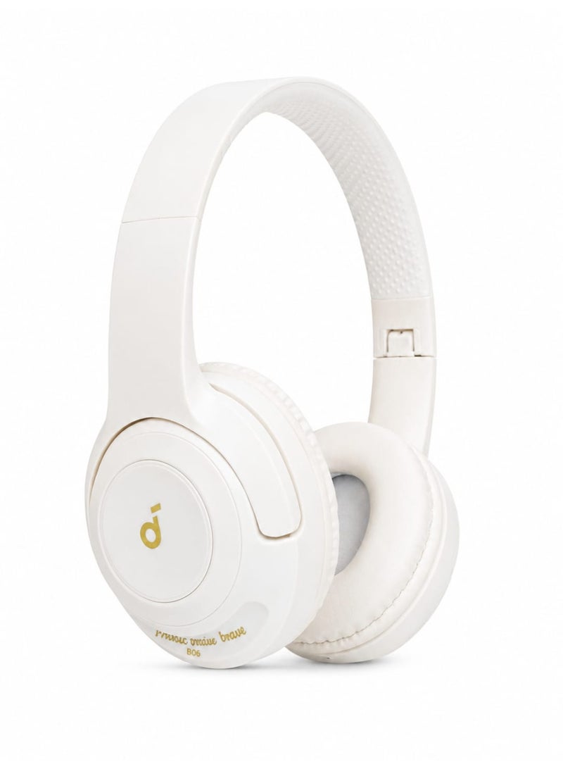 Q20i wireless Bluetooth headphones featuring powerful bass, a memory card slot, and control buttons. Bluetooth headphones, over-ear wireless headset. - Image 1