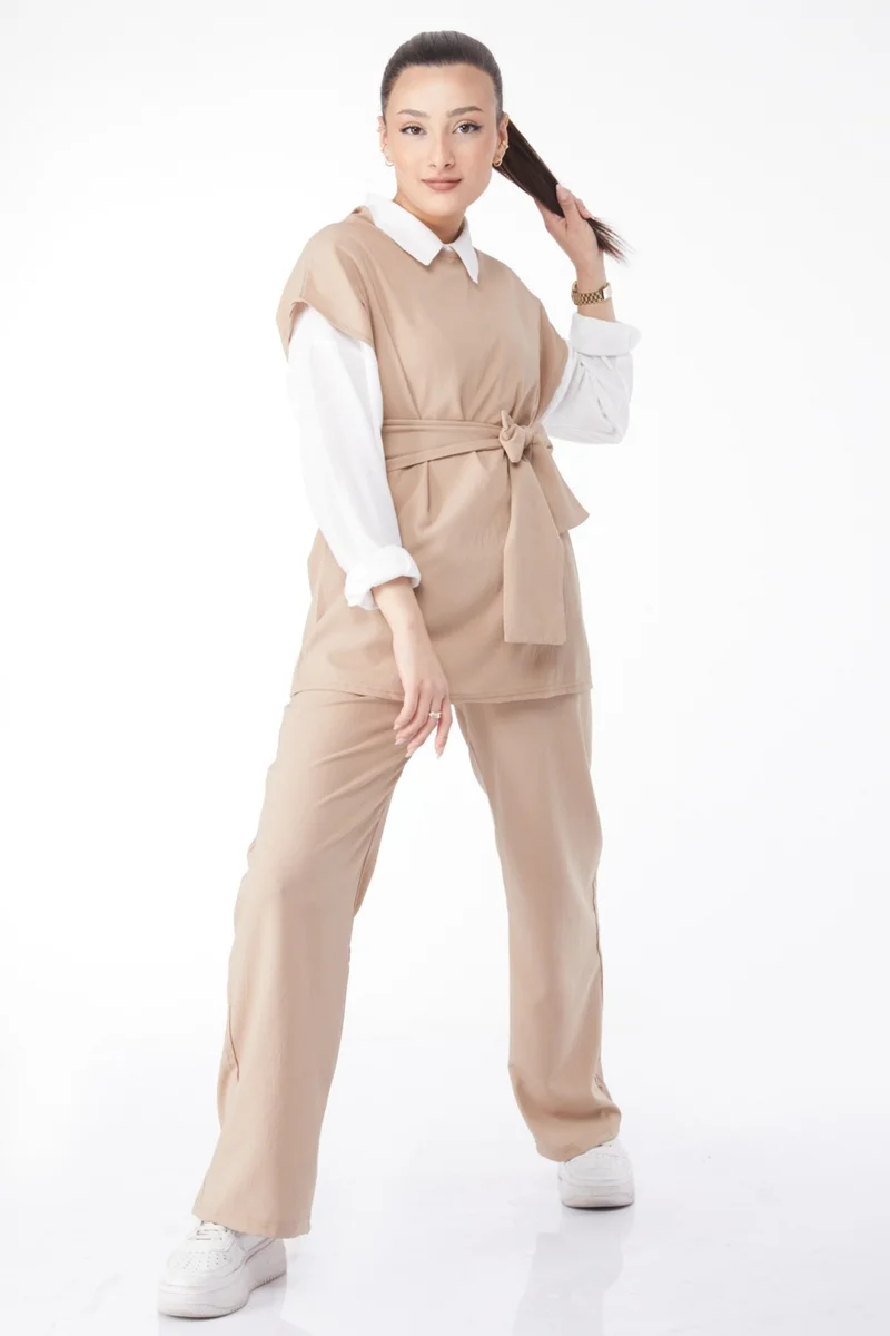 Tofisa 13133-BEJ Crew Neck Short Sleeve Two Piece Suit