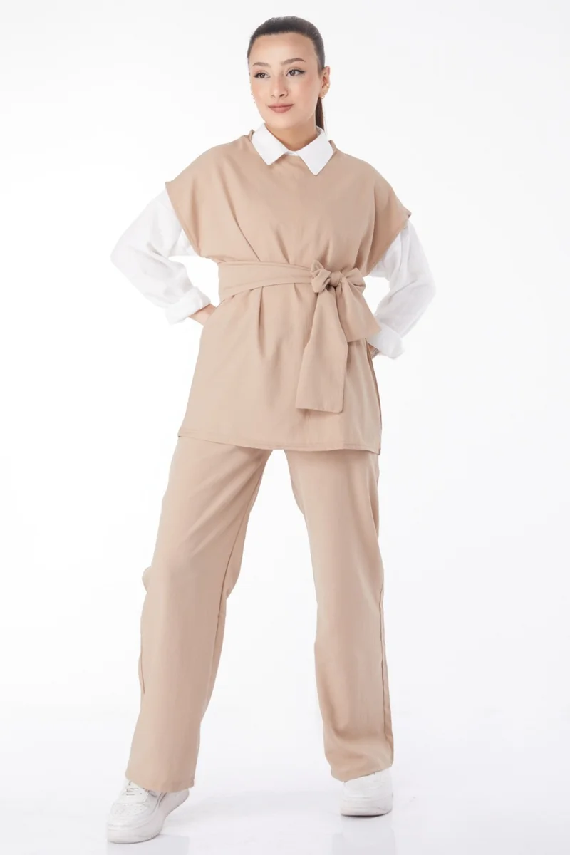 Tofisa 13133-BEJ Crew Neck Short Sleeve Two Piece Suit
