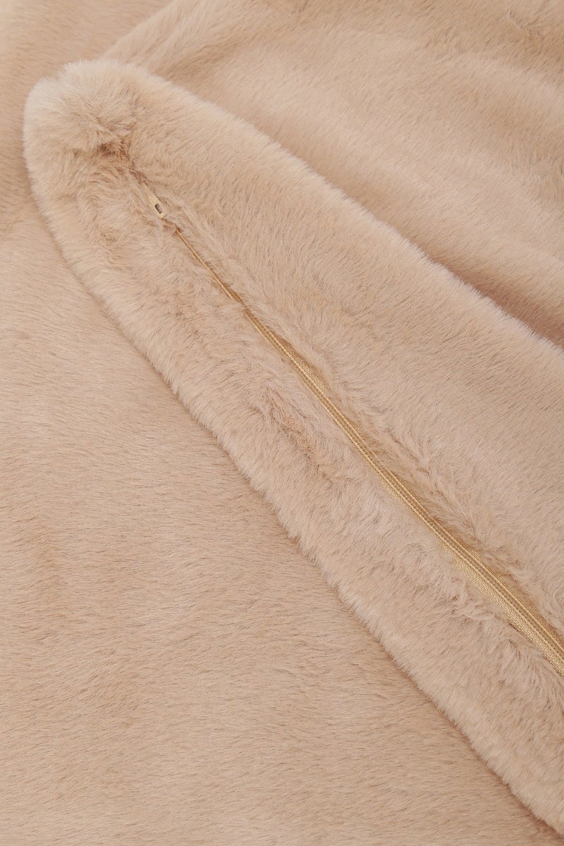 Carina Cozy Fur Cushion Cover - Image 2