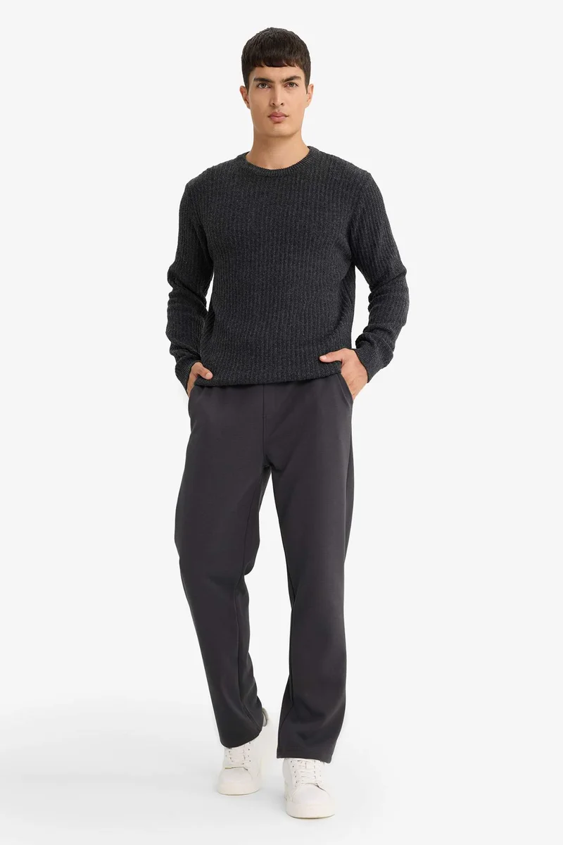 ديفاكتو Regular Fit Trousers