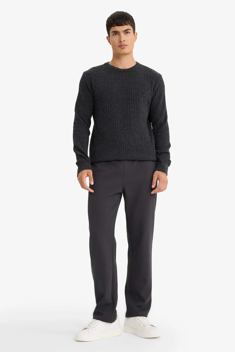 ديفاكتو Regular Fit Trousers