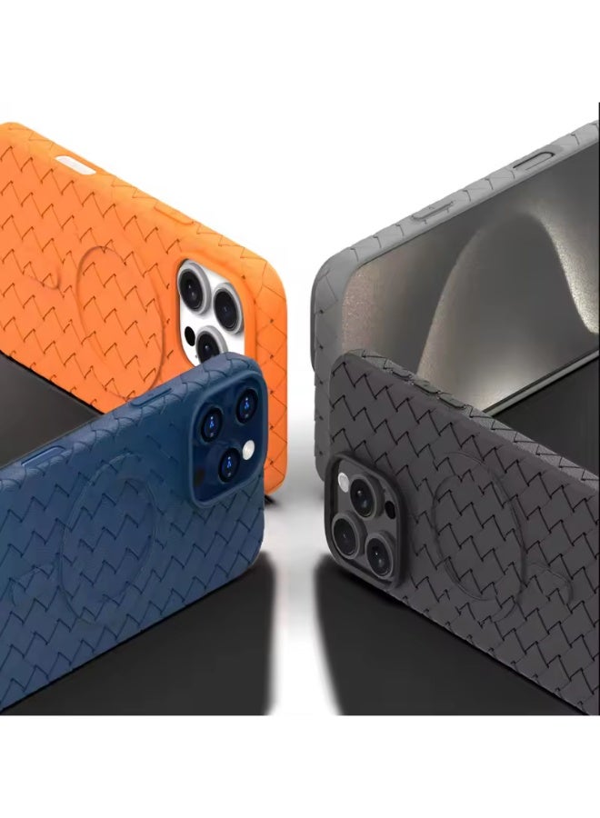 جراب لهاتف 16برو ماكس ، مصنوع من نسيج كامل، ملمس الجلد، أداة مبتكرة تجمع بين الحماية القصوى والتصميم الأنيق، باستخدام مواد عالية الجودة وتقنيات متقدمة، اللون: (بنفسجي) - Image 3