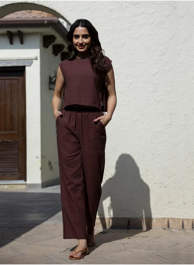 سانسكريتي هومز Sanskrutihomes Women Brown Solid Sleeveless Top and Pants Co-Ords