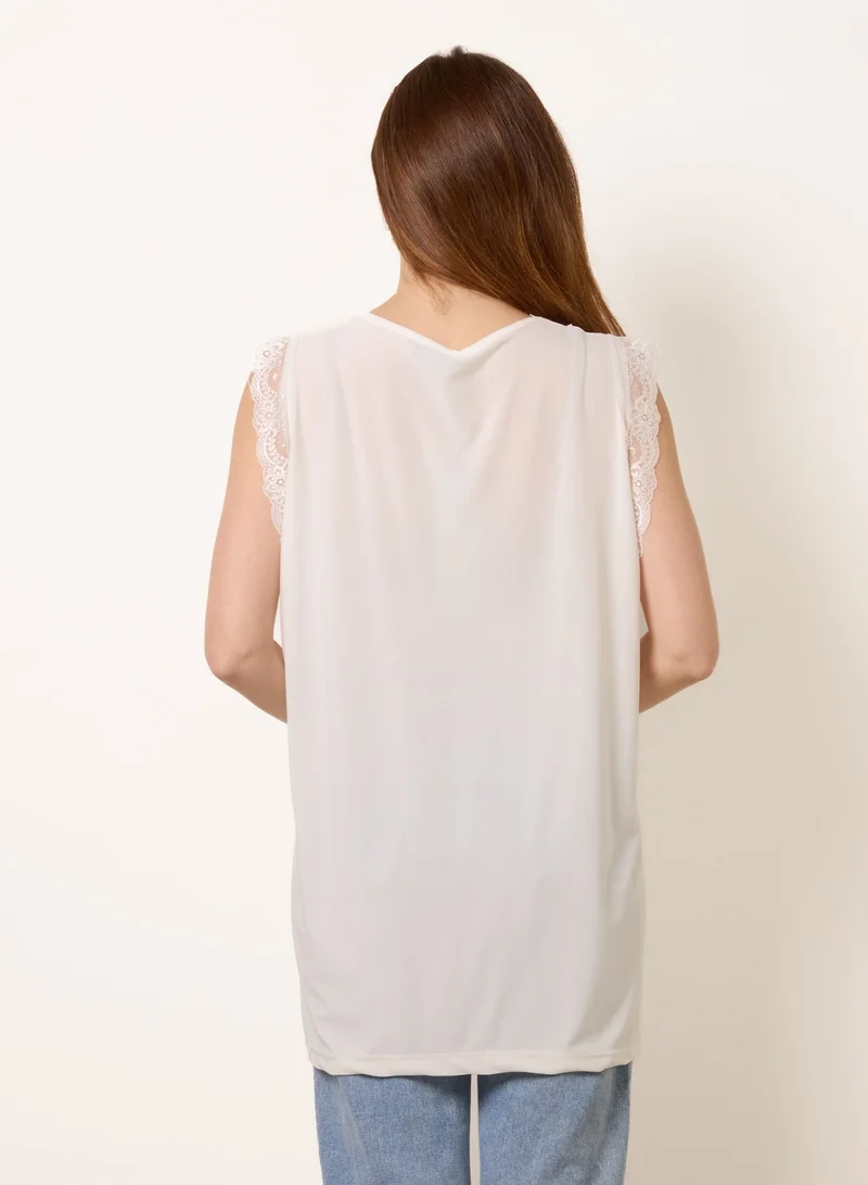 بلو فانيلا V Lace Trim Top