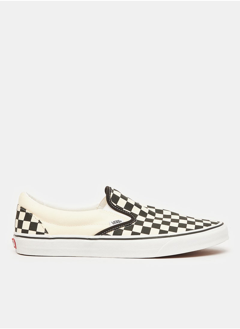 UA CLASSIC SLIP-ON B - pzsku/ZFD4F6FCCB276922E3947Z/45/_/1729605661/fbae33c0-c218-43f7-bf89-08b91cafdb97