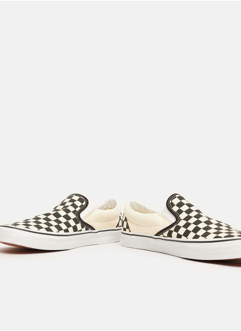 UA CLASSIC SLIP-ON B - pzsku/ZFD4F6FCCB276922E3947Z/45/_/1729605666/ad1844a6-506a-44c5-9518-204a3f641f32