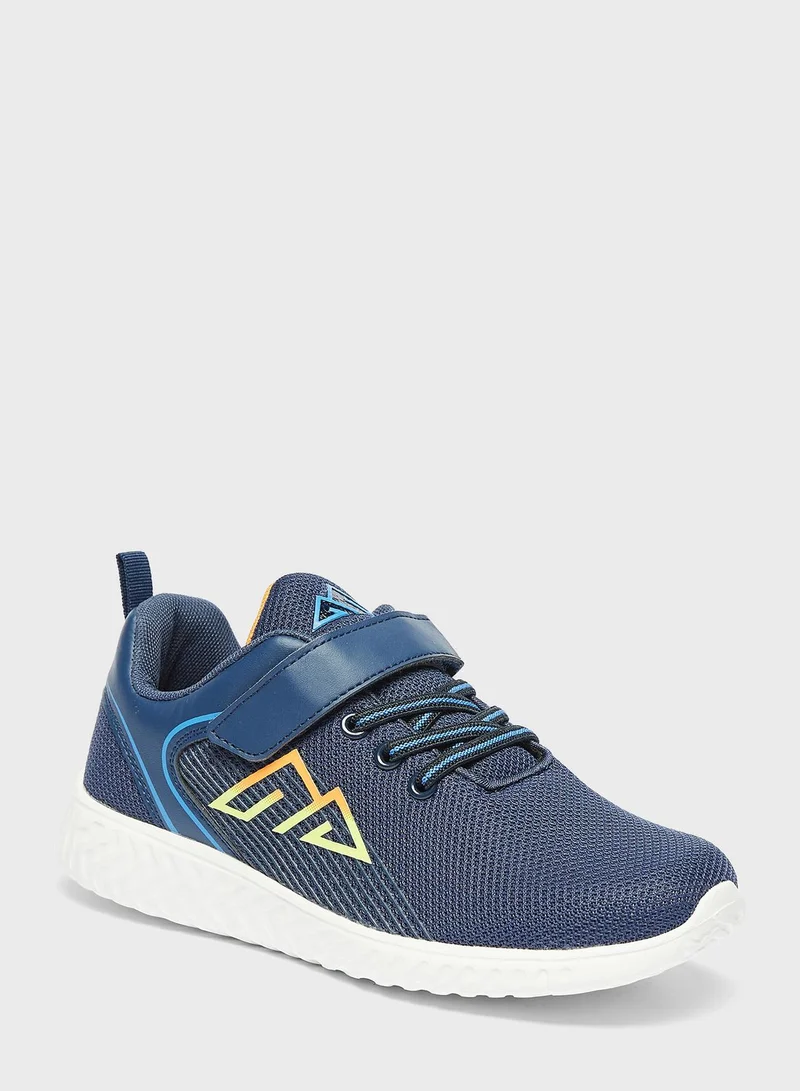 شو اكسبرس Youth Low Top Velcro Sneakers