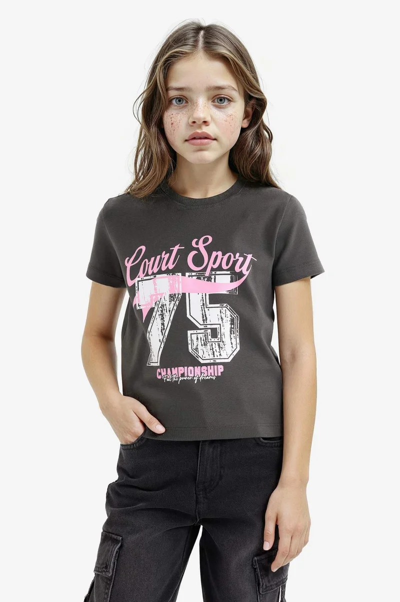 ديفاكتو Girl Slim Fit Crew Neck Ribbon Short Sleeve T-Shirt