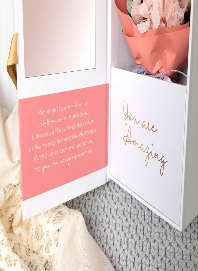 شركة بافيليون جيفت شركة بافيليون للهدايا - أنتِ رائعة - باقة زهور محفوظة هدية مثالية لصديقة، أو صديقة مقربة، أو زميلة عمل، أو أم، أو أخت، أو جدة، أو عمة، أو حبيبة، أو زوجة، تعبيرًا عن التقدير، أو كديكور منزلي أنيق. - Image 3