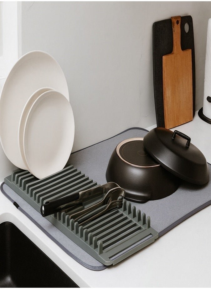 ليفي رف تجفيف الأطباق 2 في 1 مع حصيرة من الألياف الدقيقة، مصفاة أطباق مطبخ قابلة للطي وموفرة للمساحة، حصيرة سريعة الجفاف فائقة الامتصاص مع قاعدة مقاومة للماء غير قابلة للانزلاق للأطباق والأكواب والأوعية والأواني - Image 3