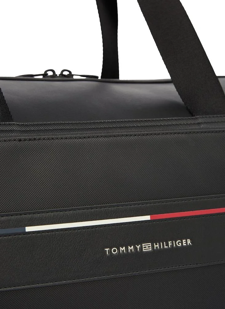 TOMMY HILFIGER DUFFLE BAG