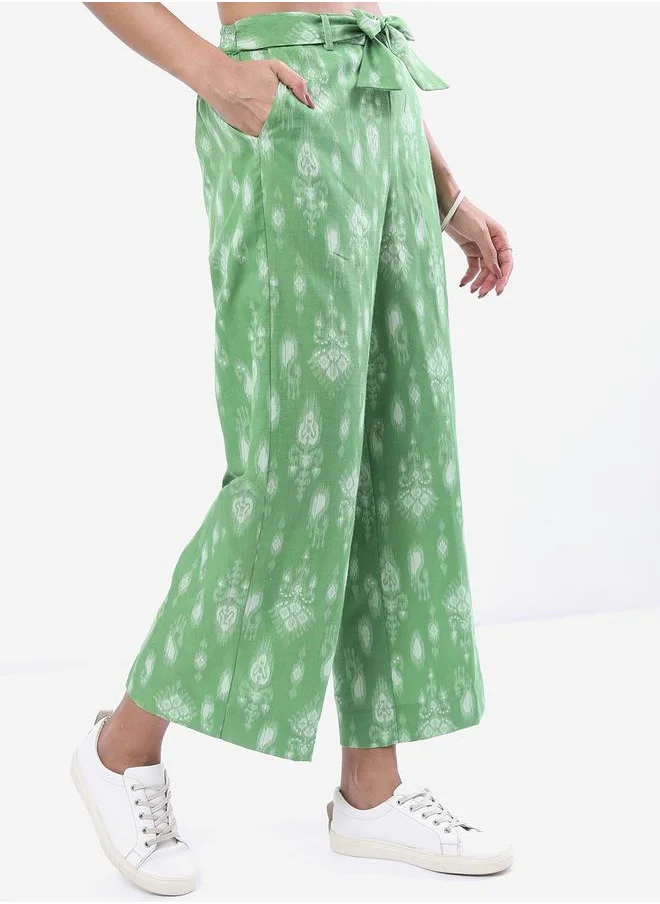 فيشود Women Green Paisley Printed Straight Fit Palazzos by Styli