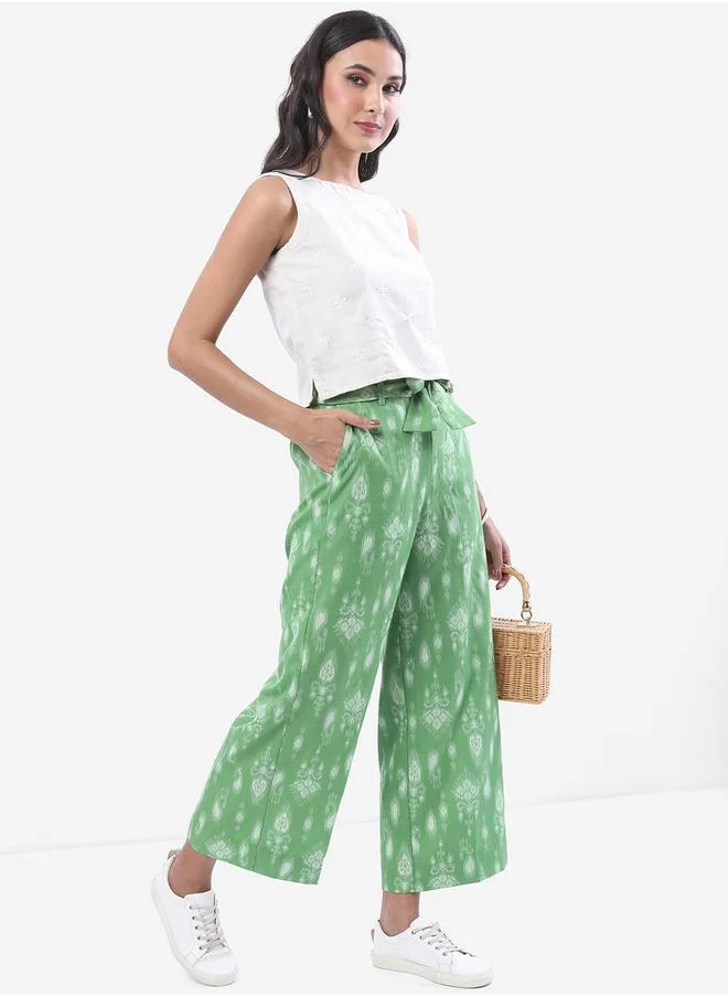 فيشود Women Green Paisley Printed Straight Fit Palazzos by Styli