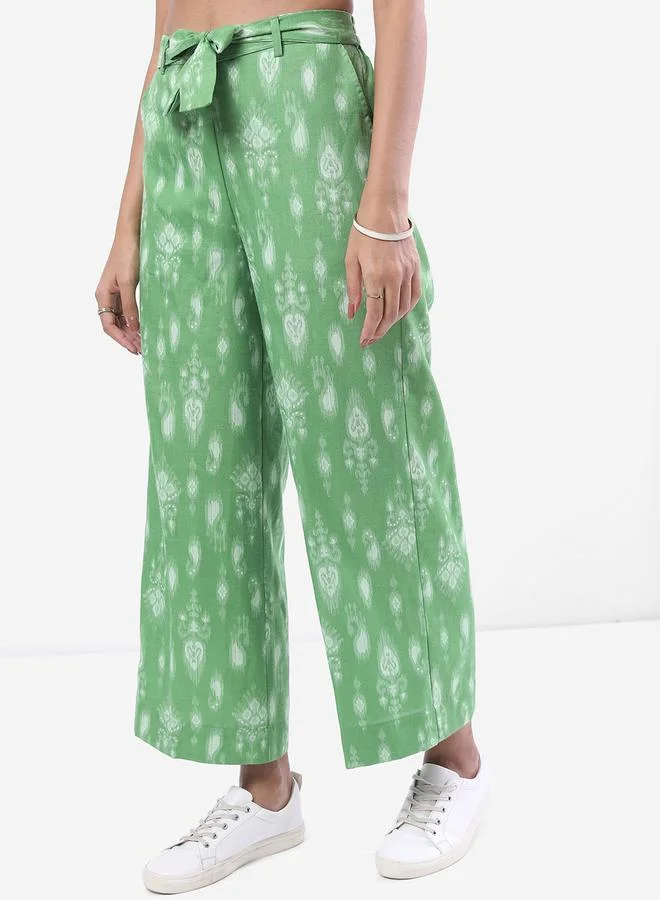Vishudh Vishudh Women Green Paisley Printed Straight Fit Palazzos