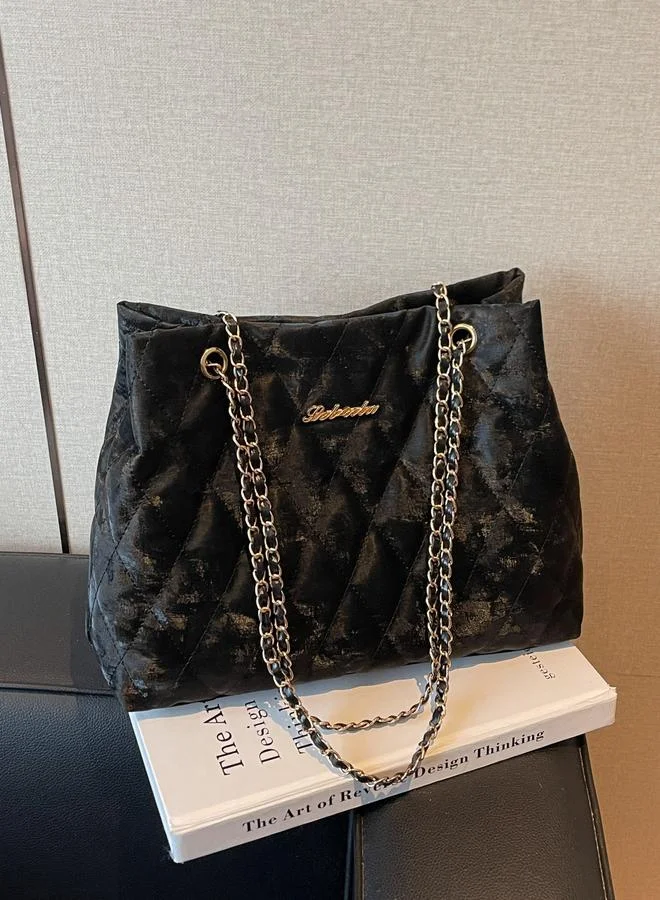 تايك تو Black Quilted Shoulder Bag with Chain Detail