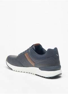 Lee Cooper حذاء رياضي رجالي برباط للكاحل منخفض مع تفاصيل لوحة مطبوعة بالشعار  - Image 2
