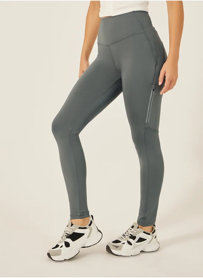 Styli High Rise Zipped Pockets Leggings