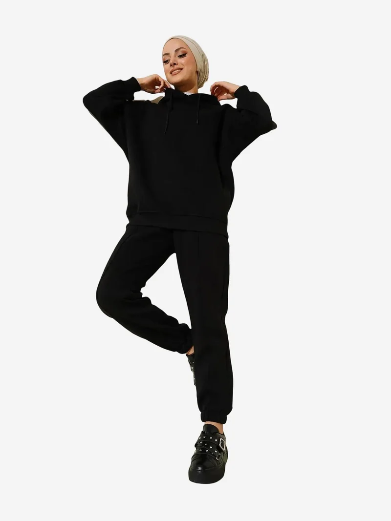 بيغ دارت طقم رياضي بغطاء رأس وبنطلون من