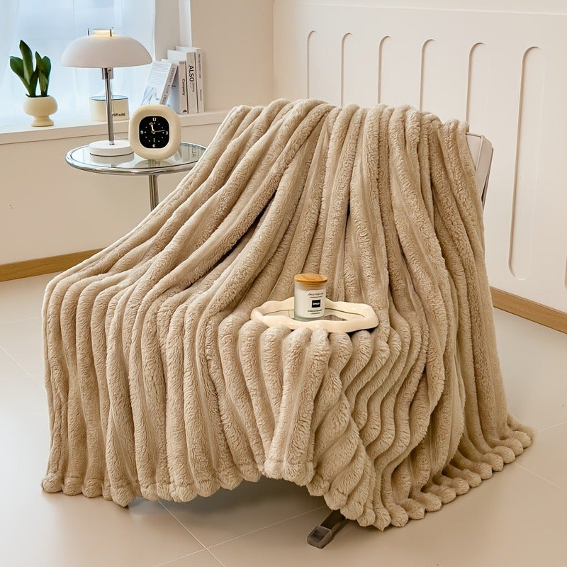 New Traditional Style Rabbit Fleece Quilt, Geometric Pattern, Fantasy Theme, Soft Polyester, Sanded Craftsmanship, Machine Washable, All Seasons, 400-450 g/㎡, Square Gram Weight, Cozy Everyday Home Textile - Image 3