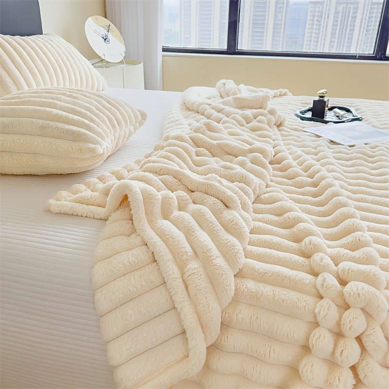 New Traditional Style Rabbit Fleece Quilt, Geometric Pattern, Fantasy Theme, Soft Polyester, Sanded Craftsmanship, Machine Washable, All Seasons, 400-450 g/㎡, Square Gram Weight, Cozy Everyday Home Textile - Image 1