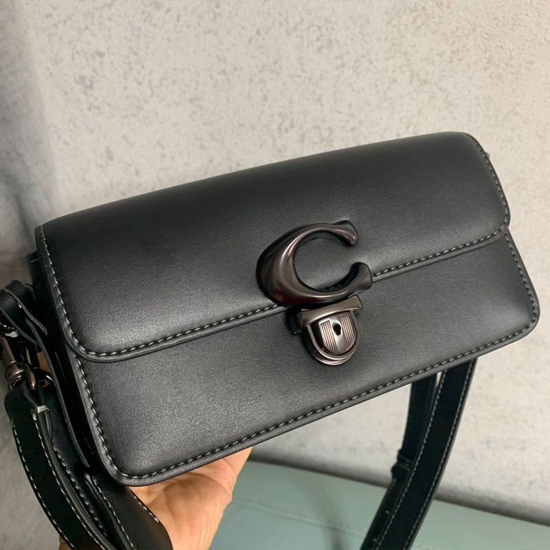 Genuine Leather womens bag 2023 new studio shoulder crossbody small square bag French simple baguette bag flip underarm bag Black