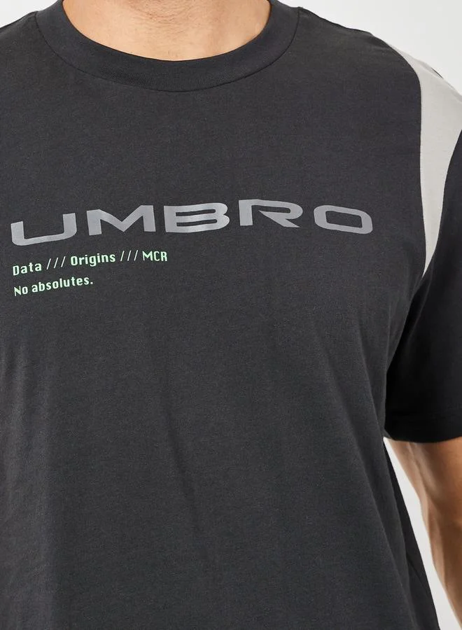 umbro Utility Panelled T-Shirt with Crew Neck