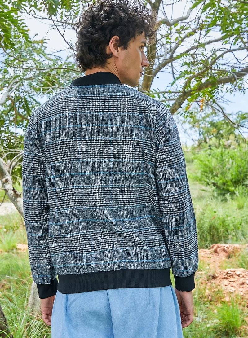 Campus Sutra Men's Black Tartan Plaid Jacket With Ribbed Hem