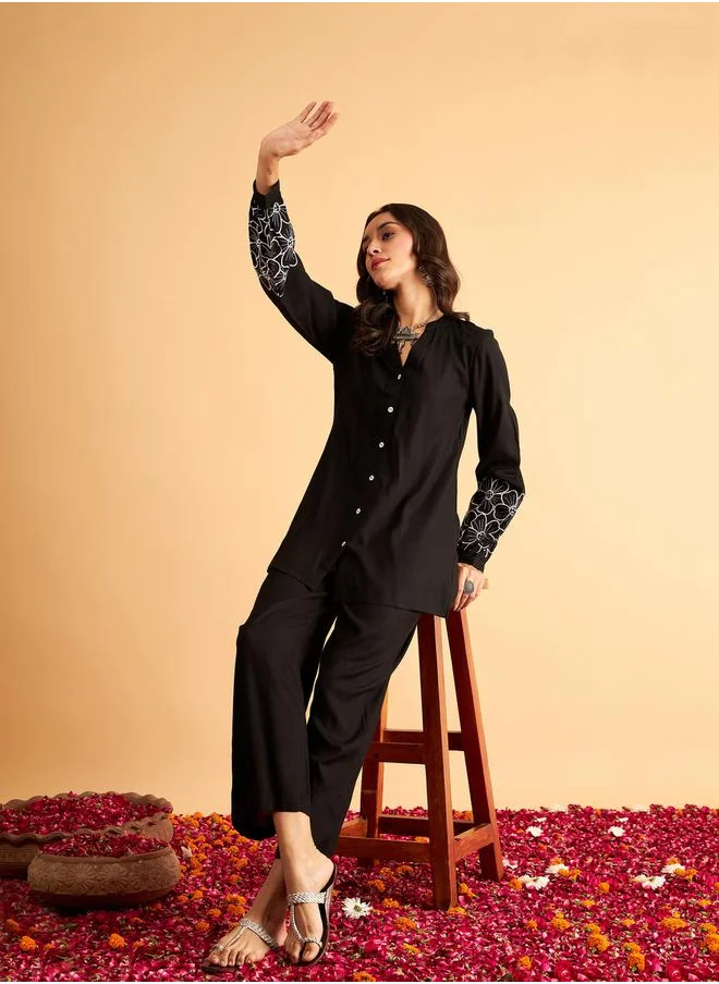 ساسافراس Floral Embroidered Sleeve Shirt & Pants Co-Ord