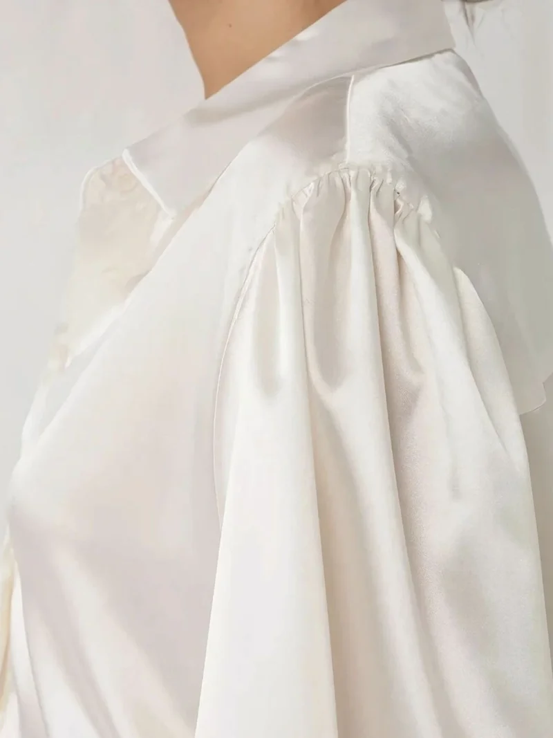 HICCUP Satin Weave Long Baloon Sleeve Shirt