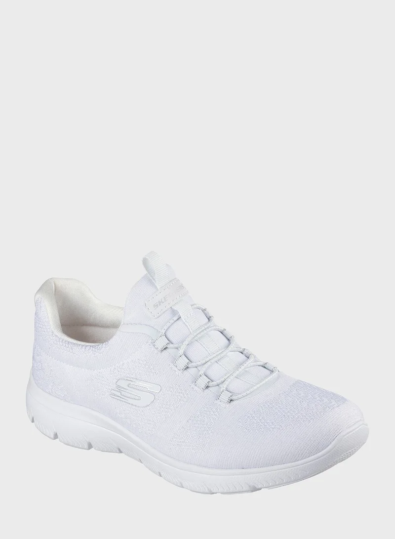 SKECHERS Summits