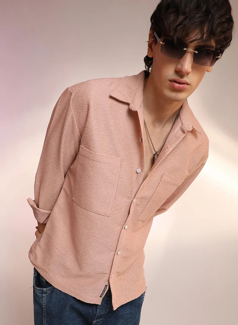 Campus Sutra Campus Sutra Men's Blush Pink Chevron-Woven Utility Shirt For Casual Wear | Spread Collar | Long Sleeve | Button Closure | Shirt Crafted With Comfort Fit For Everyday Wear