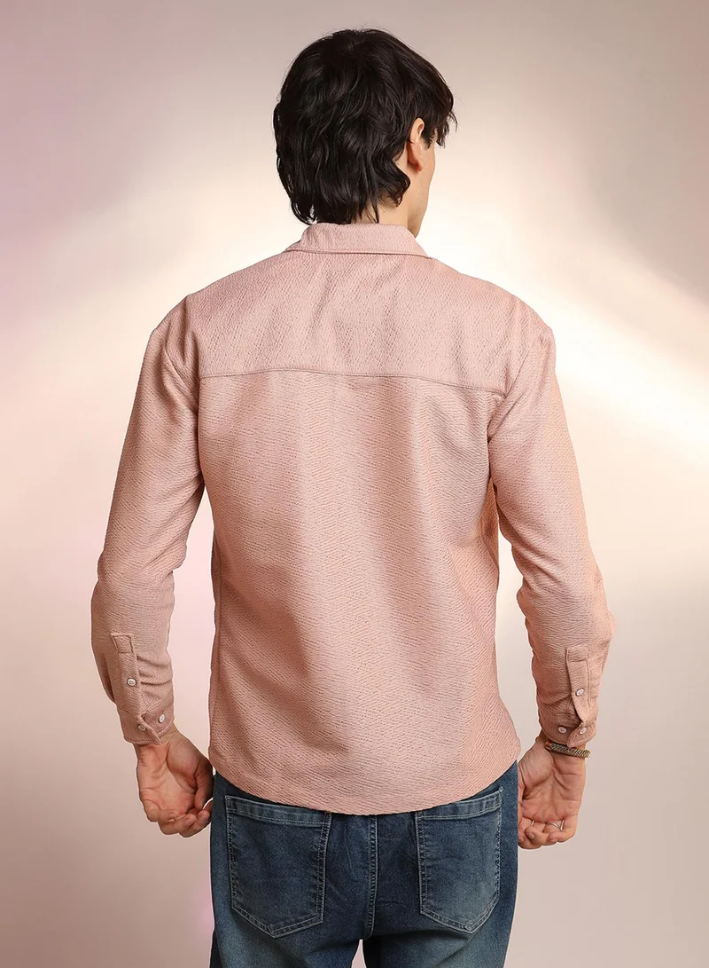 Campus Sutra Campus Sutra Men's Blush Pink Chevron-Woven Utility Shirt For Casual Wear | Spread Collar | Long Sleeve | Button Closure | Shirt Crafted With Comfort Fit For Everyday Wear