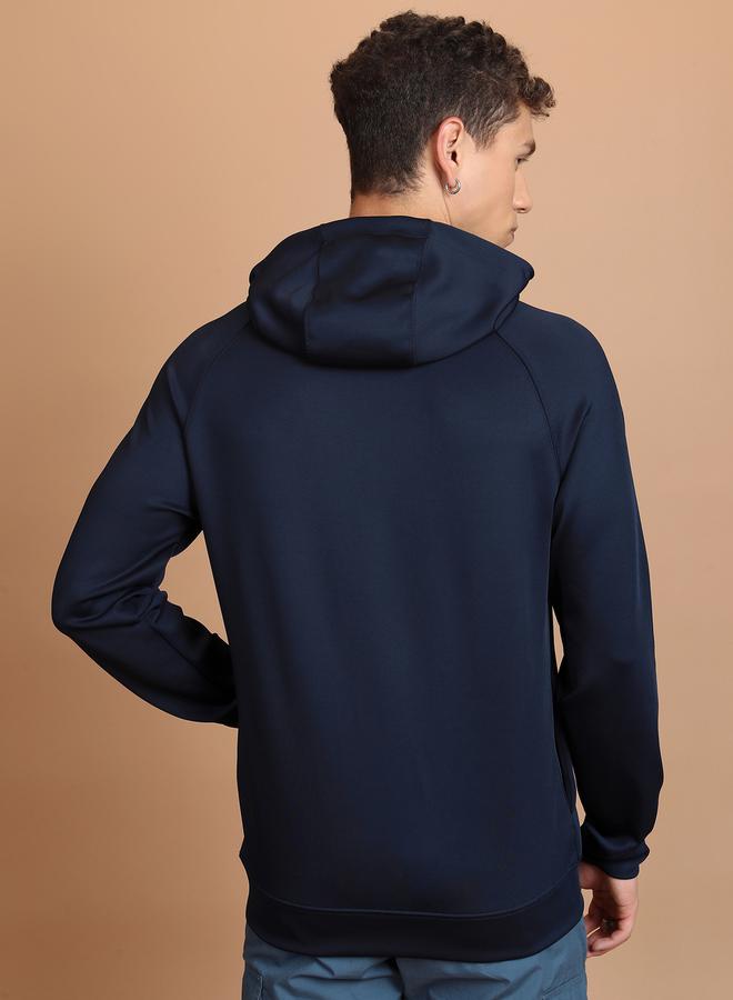 HIGHLANDER Solid Raglan Sleeves Hoodie by Styli - Image 3