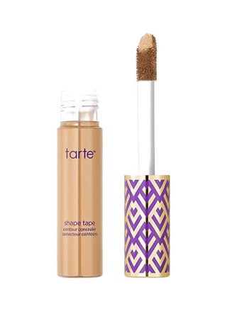 Shape Tape Contour Concealer Light Medium - pzsku/ZFD6D8AD45A2F3E205B29Z/45/_/1715771257/32115c67-ea1f-4735-adfa-6a2849a6b8ee