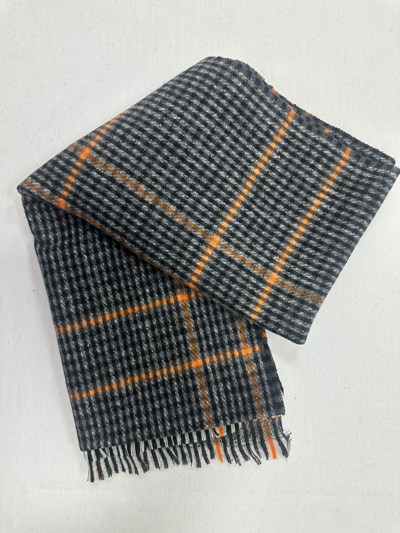 QU os Men's Scarf  - Image 3
