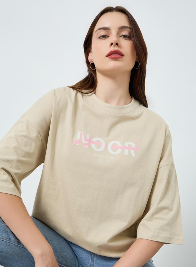 Styli Women Beige Slogan Print Oversized T-Shirt - Image 3