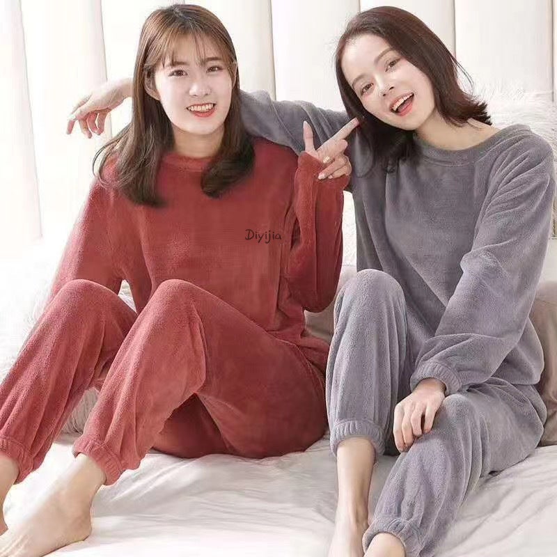 Women's Warm Coral Fleece Pajama Set, Long Sleeve, Loose Fit - Image 3