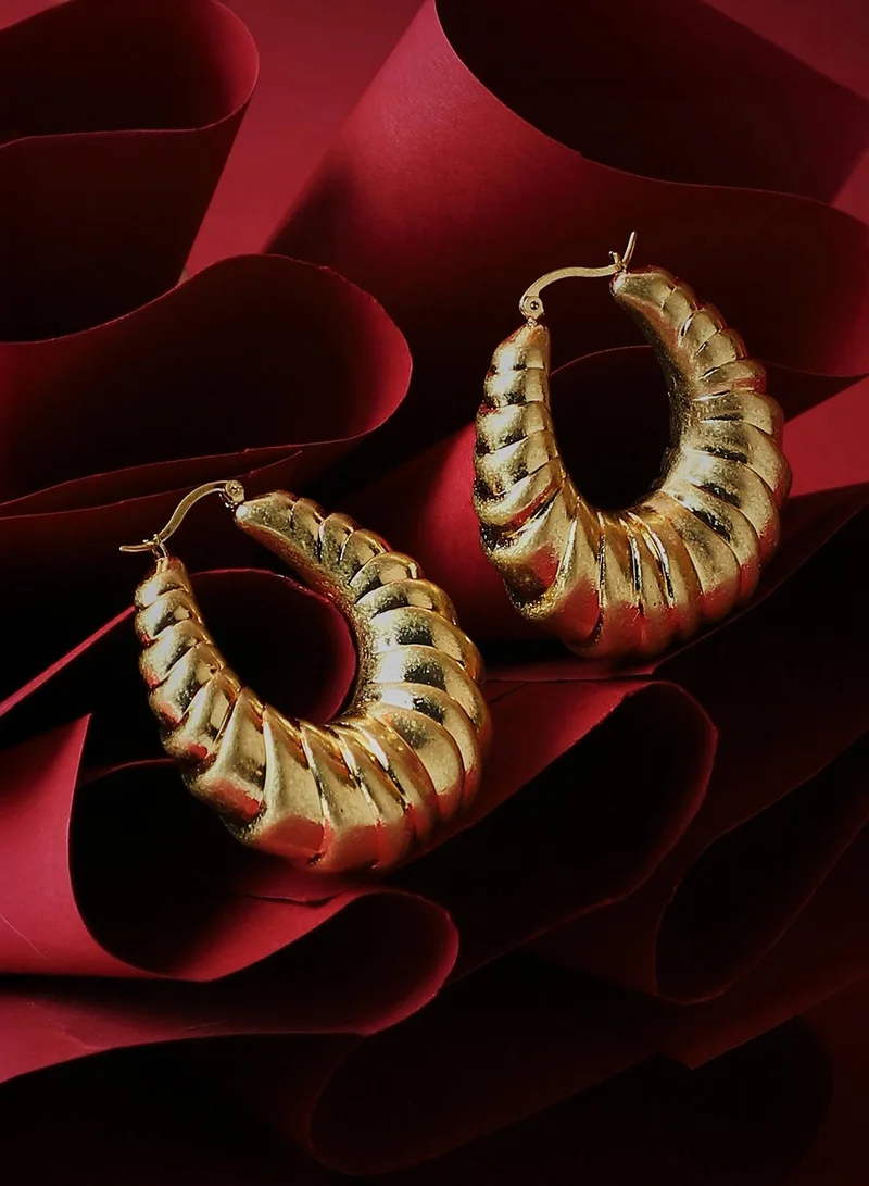 SOHI SOHI Women's The Chunky-Ripple Hoop Earrings For Casual Wear | California  Colour | Alloy Material | Hinge Closure | Metallic Earrings | Hoop Earrings For Women & Girls
