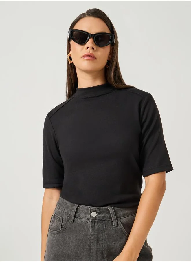 ستايلي Styli Solid Regular Fit Round Neck T-Shirt